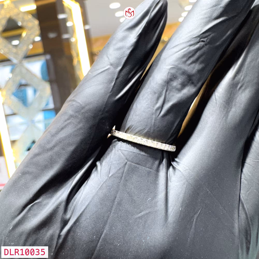 Diamond Women Ring - DLR10035