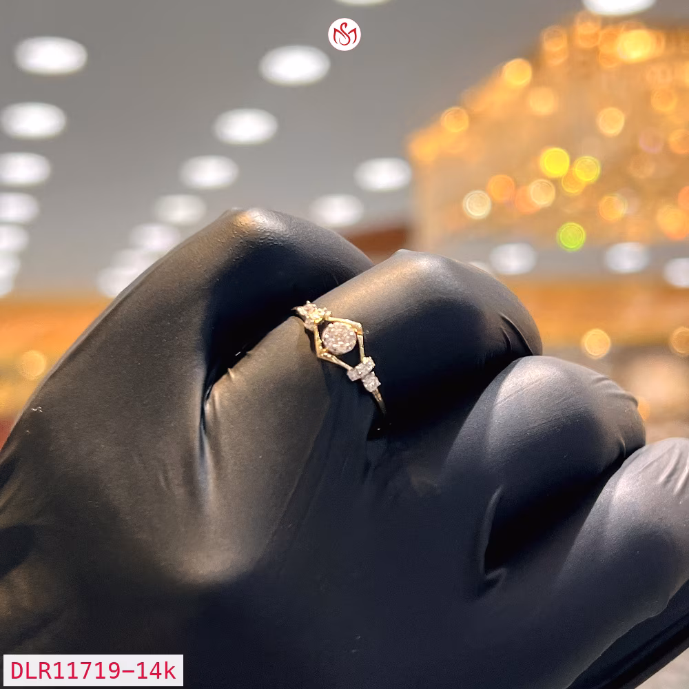 Diamond Women Ring - DLR11719