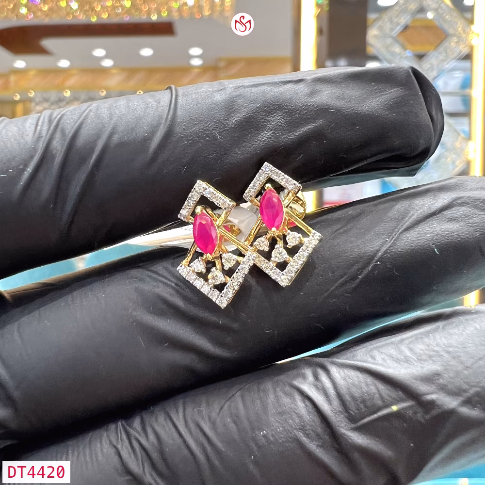 Diamond Women Earring - DT4420