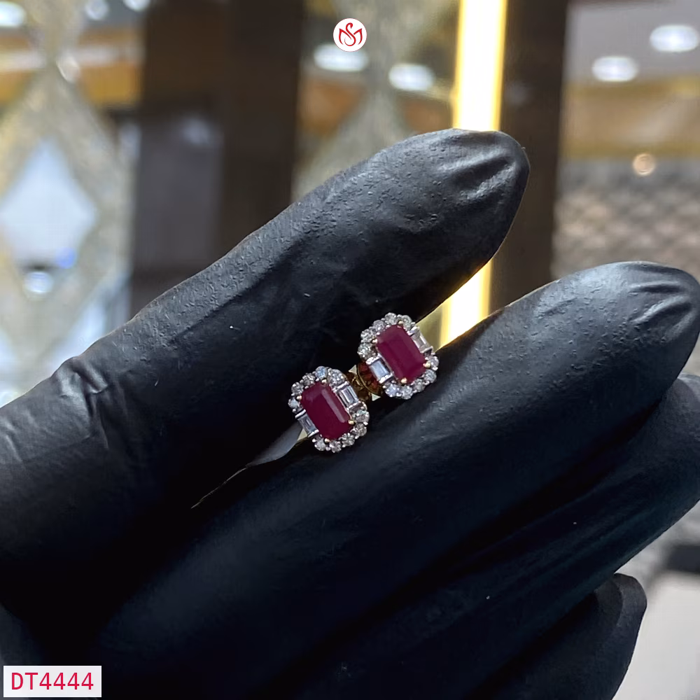 Diamond Women Earring - DT4444