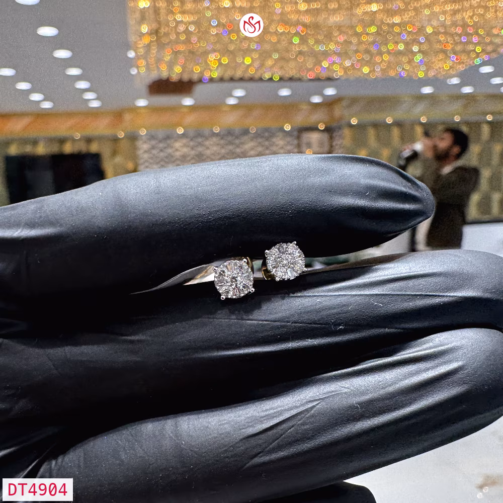 Diamond Women Earring - DT4904