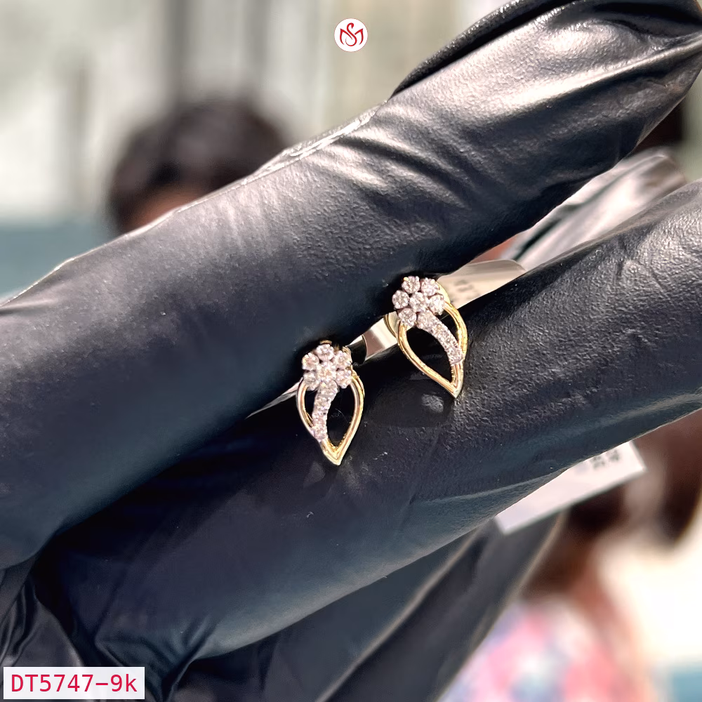 Diamond Women Earring - DT5747