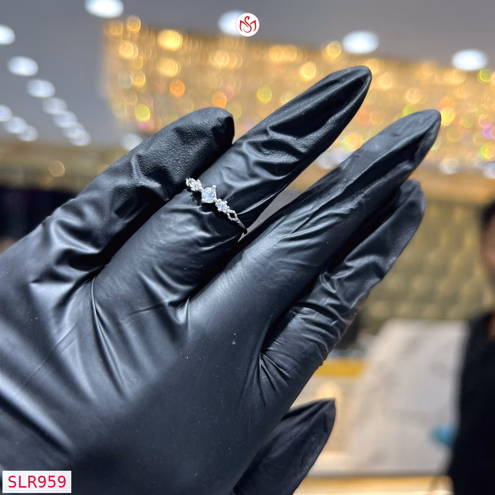 Silver Women Ring - SLR959