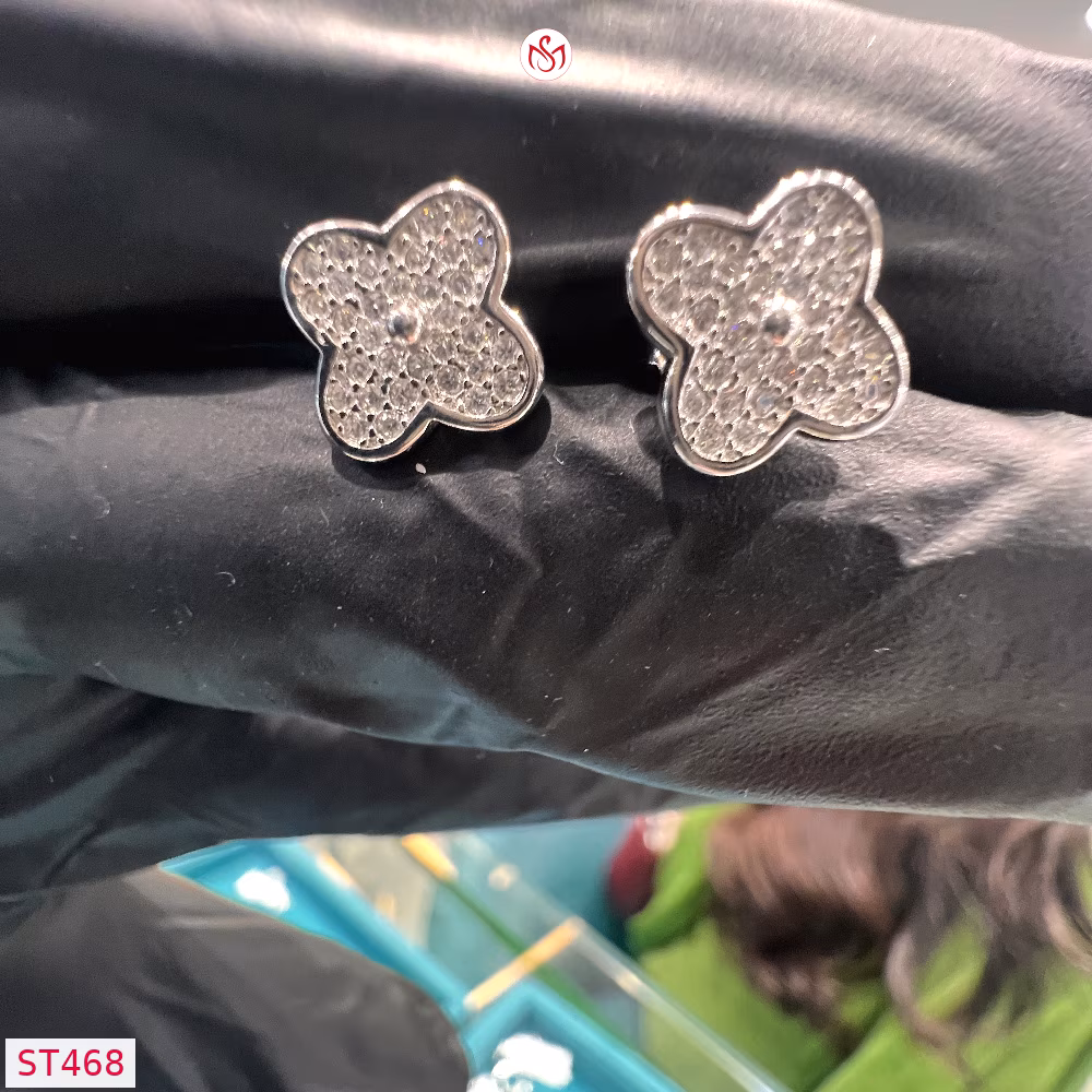 Silver Women Earring - ST468