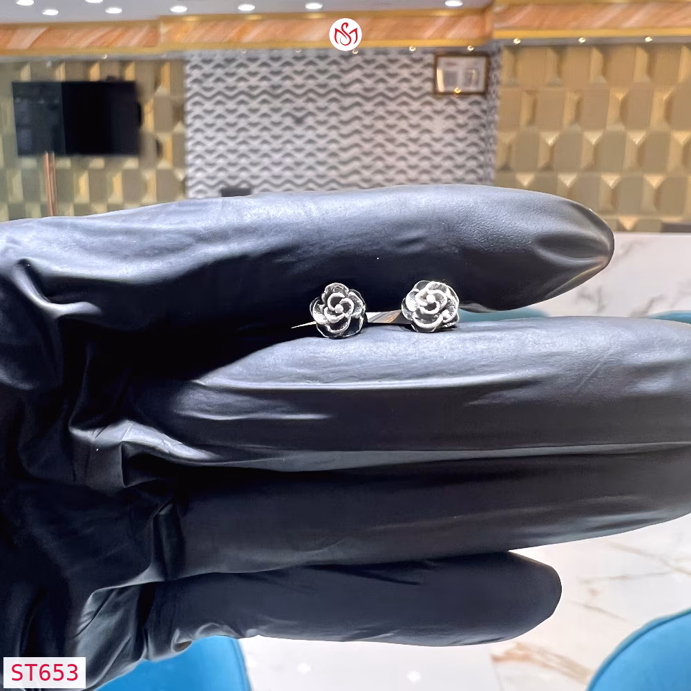 Silver Women Earring - ST653