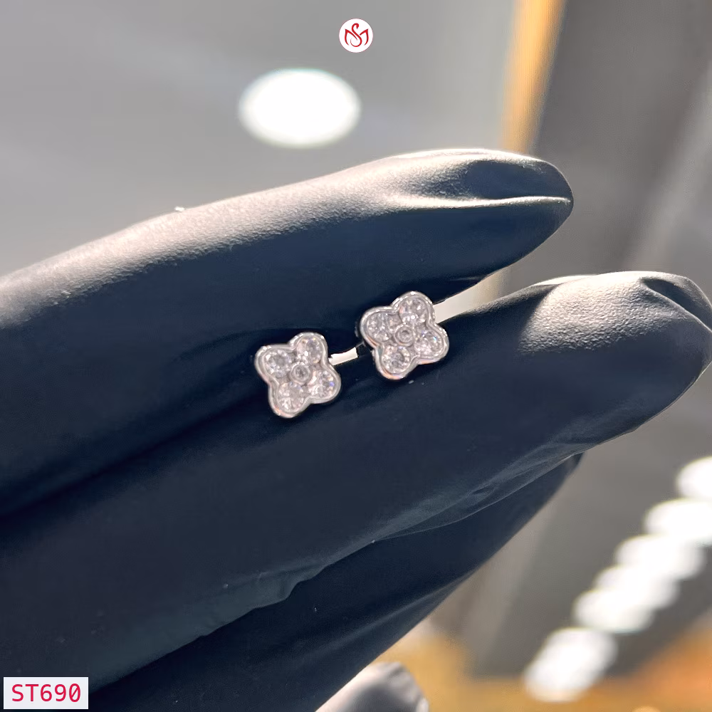 Silver Women Earring - ST690